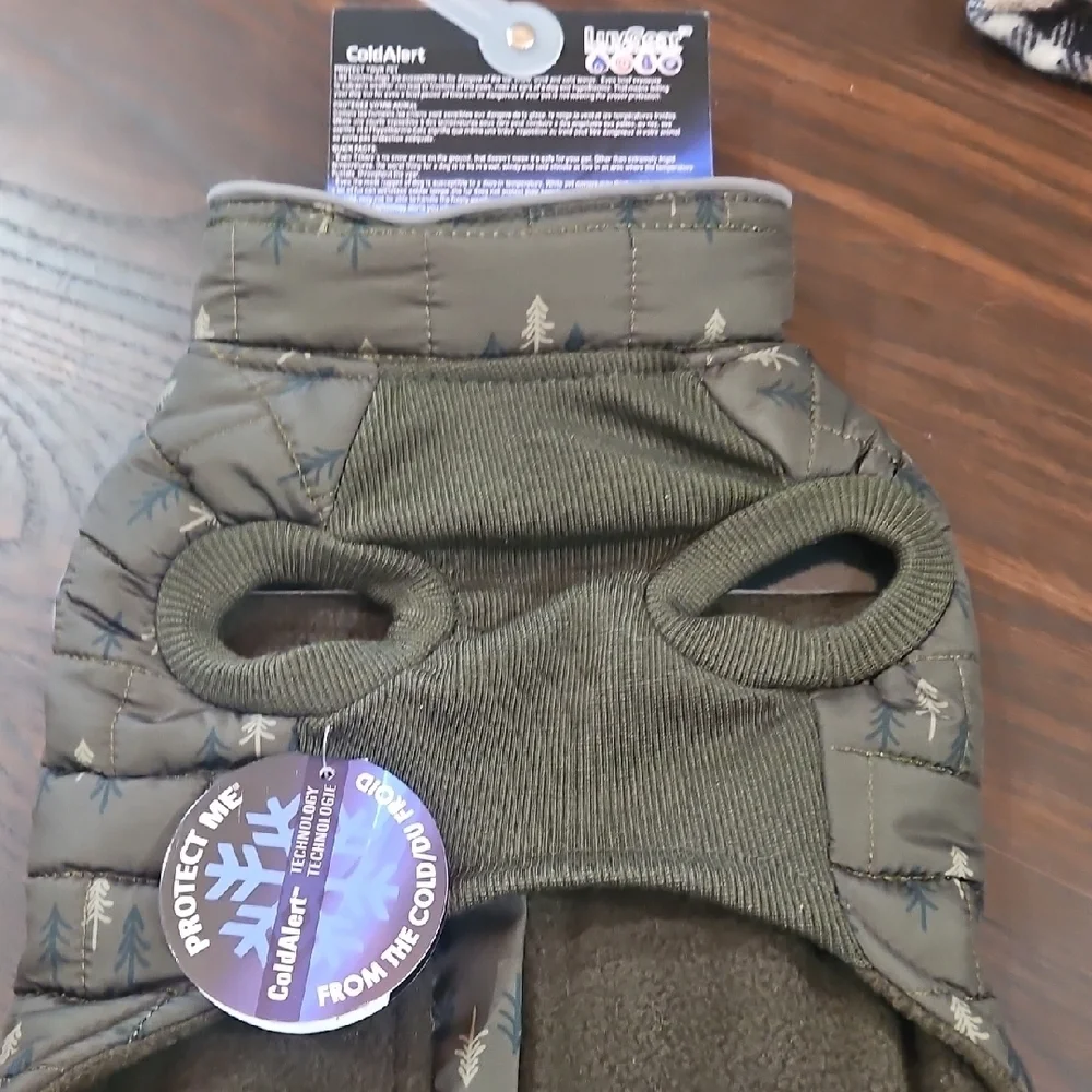 Green Quilted Dog Vest with Insulated Design